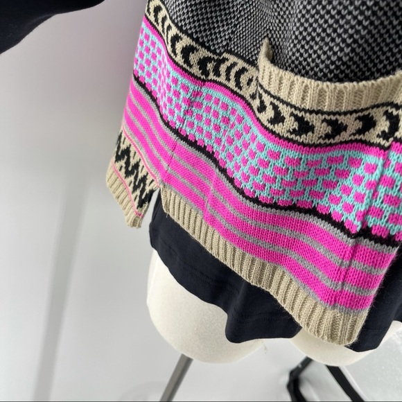 Shirtsleeve Multi-color Cardigan - Picture 2 of 6